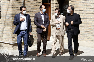 بازدید معاون امور هنری وزارت فرهنگ و ارشاد اسلامی از نمایشگاه لباس عاشورایی