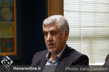نشست  معاون امور هنری وزارت فرهنگ و ارشاد اسلامی با مدیران جشنواره های فجر