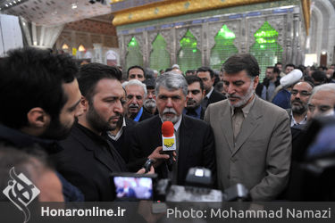 تجدید بیعت وزیر فرهنگ و ارشاد اسلامی به همراه جمعی از معاونان و مدیران این وزارتخانه و اصحاب فرهنگ، هنر، رسانه و با آرمان‌های حضرت امام (ره) 