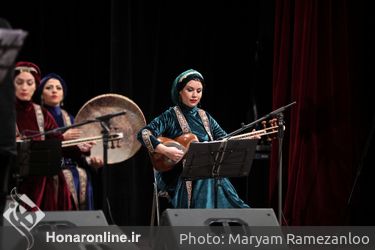 اجرای گروه خنیاگران مهر در چهارمین شب جشنواره موسیقی فجر - ایوان شمس