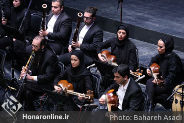 ارکستر ملی به رهبری فریدون شهبازیان و خوانندگی علیرضا افتخاری در تالار وحدت