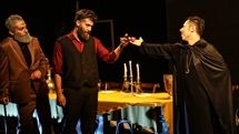 روایت زرین‌پور از نمایش «ایسکمیا» | داستان مردمانی در پی خوشبختی