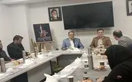 صدا و سیما پول‌های میلیونی به خوانندگانی می‌دهد که حتی زحمت خواندن به خودشان نمی‌دهند