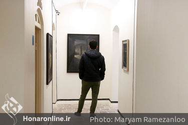 نمایشگاه نقاشی اکرم محمودی در گالری این‌جا