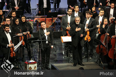 اجرای ارکستر ملی ایران به رهبری فریدون شهبازیان در تالار وحدت