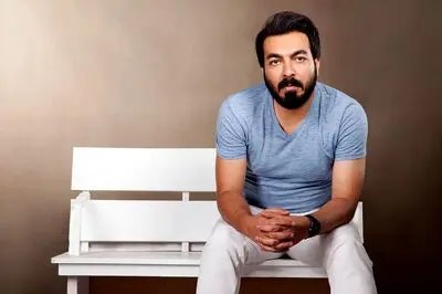 رسول‌زاده: الان وقت انتشار کتاب نیست / انگار ضرورت اتفاقات هنری کمرنگ‌تر شده است