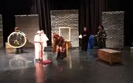تاکنون بیش از 500 نفر  به تماشای نمایش «صندوقچه مادربزرگ» نشستند