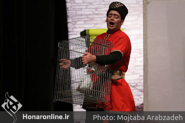 نمایش " جادوی کلاه " در تالار محراب