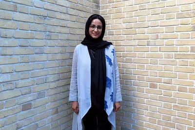 نمایش چالش‌های سه نسل از هنرمندان با چوب و هنر / روایت اکرم احمدی توانا از نمایشگاه "نخستین" در پروژه‌های آران