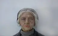 آزاده صمدی با گریمی متفاوت در نمایش 