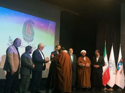 وزیر فرهنگ: مداحان حق مهمی بر گردن جامعه ایمانی ما دارند