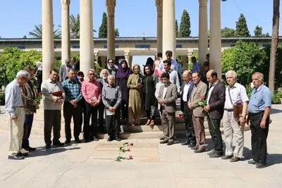 آغاز آیین‌های هفته قلم در جوار حافظ / مریدی: موزه نورانی وصال به اهل ادب و هنر واگذار شود
