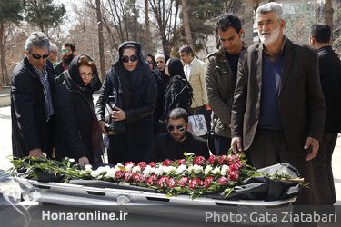 تشییع پیکر طلیعه کامران از مقابل موزه هنرهای معاصر