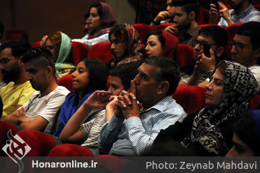 اجرای نوازندگان ویلن در سیزدهمین دوره جشنواره ملی موسیقی جوان
