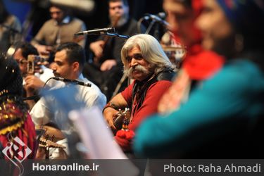 رونمایی ارکستر موسیقی نواحی ایران همراه با نظامی خوانی 