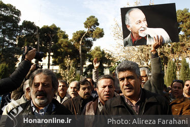 مراسم تشییع پیکر جعفر والی از مقابل تالار وحدت