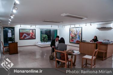 نمایشگاه نقاشی‌های آسیه رمضانی در گالری گلستان