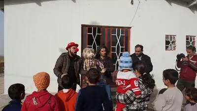 هنرمندان تئاتر مشهد در میان مردم کرمانشاه