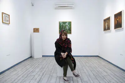 نقد نقض حریم خصوصی در گالری "هپتا" / روایت شقایق رئوفی از شکل‌گیری نمایشگاه "خیرگی"

