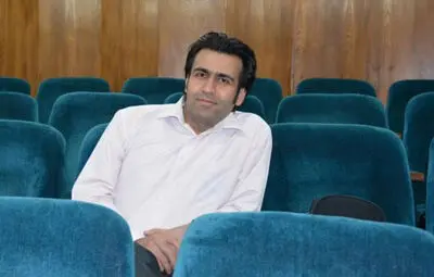 پارودی در حمایت از تولید داخلی / روایت پژمان شاه‌وردی از اجرای نمایش  "تولیدی لیلی و مجنون" در جشنواره تئاتر فجر