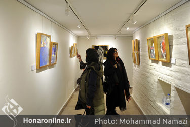 نمایشگاه عکس و چیدمان روی آیینه "مهدی منصوری" در گالری گلستان