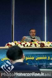 نشست خبری دبیر سی و ششمین جشنواره بین المللی تئاتر فجر