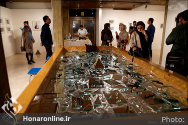 نمایشگاه گروهی عکس با عنوان "خاکستر" در فرهنگسرای نیاوران