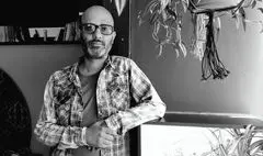 «لحظه‌ها و همیشه» روی صحنه می‌رود