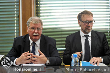 جلسه دیدار مرادخانی با مهمانان آلمانی نمایشگاه برلین 