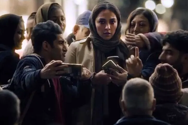 
از بی اعتباری سوپراستار سینما در جشنواره فجر تا قایق‌سواری در تهران