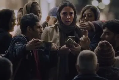
از بی اعتباری سوپراستار سینما در جشنواره فجر تا قایق‌سواری در تهران