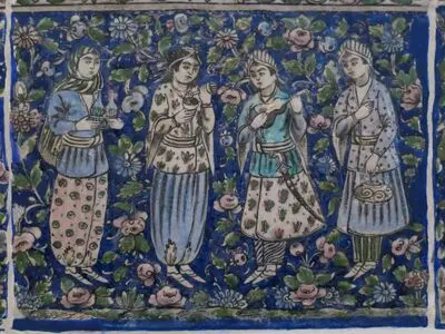 نمونه ای از کاشی های موزه مقدم