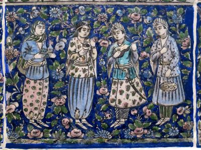 نمونه ای از کاشی های موزه مقدم