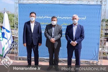 رونمایی سردیس مفاخر فرهنگی در میدان مشاهیر
