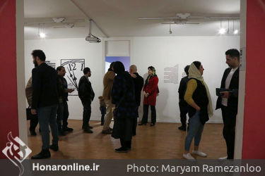 نمایشگاه پوستر آرش تنهایی در گالری دنا