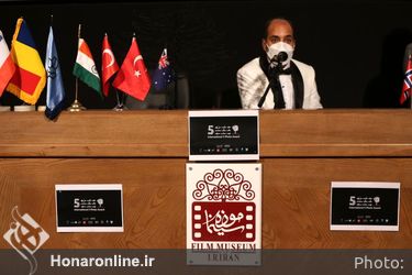 جایزه بین المللی عکس پنج و بزرگداشت عباس کیارستمی در موزه سینما