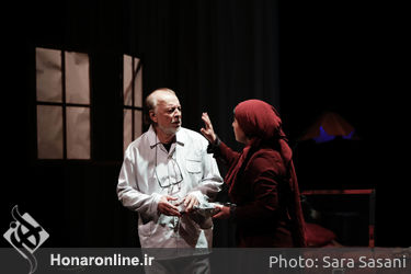اجرای نمایش "پدر" در پردیس شهرزاد