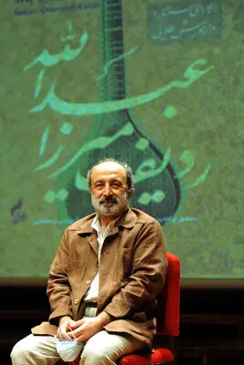 استاد داریوش طلایی کارگاه آموزشی برگزار می کند