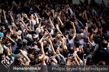 تشییع پیکر ناصر ملک مطیعی در خانه سینما