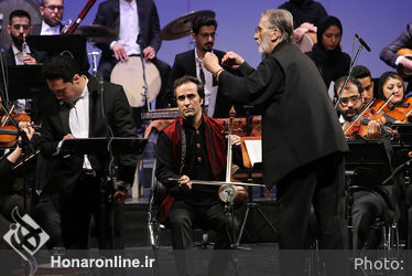 اجرای ارکستر ملی ایران به رهبری فریدون شهبازیان در تالار وحدت