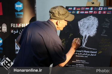 جایزه بین المللی عکس پنج و بزرگداشت عباس کیارستمی در موزه سینما