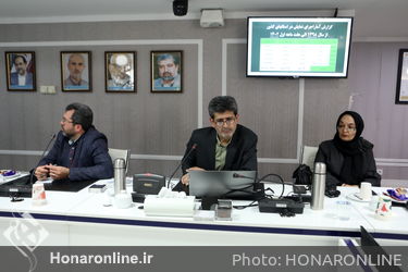 نشست دبیر عالی شورای انقلاب فرهنگی با تعدادی از هنرمندان تئاتر