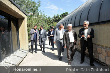 بازدید معاون امور هنری از روند بهسازی موزه هنرهای معاصر تهران