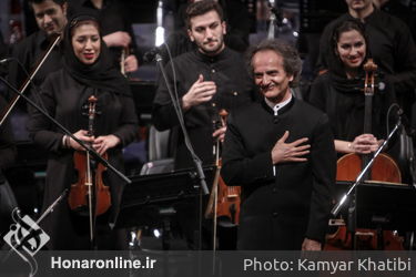 اجرای ارکستر سمفونیک تهران به رهبری شهرداد روحانی در تالار وحدت