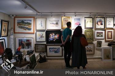 صد اثر صد هنرمند در گالری گلستان