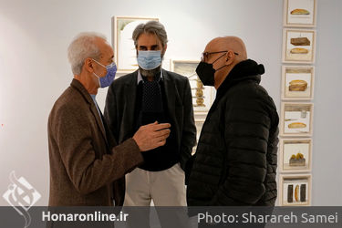 نمایشگاه نقاشی های «جواد نوبهار»  با عنوان «خنجرها سایه ندارند» در گالری ساربان
