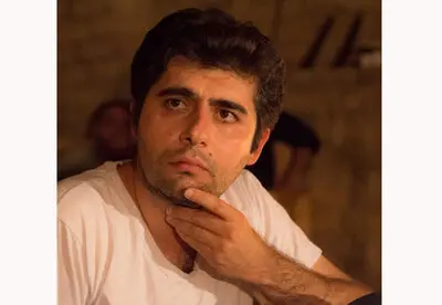 نمایشی پژوهشی برای خلق لحظات جمعی / روایت علی مسعودی از نمایش "دورریز"