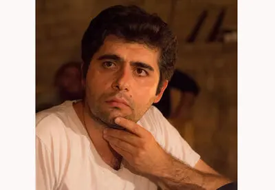 نمایشی پژوهشی برای خلق لحظات جمعی / روایت علی مسعودی از نمایش "دورریز"