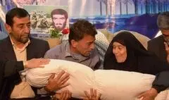 فقط یک استخوان از جان محمد هست بر دستم