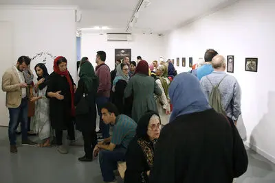افتتاحیه‌ی نمایشگاه نقاشی‌های ثمیلا امیرابراهیمی در گالری هور